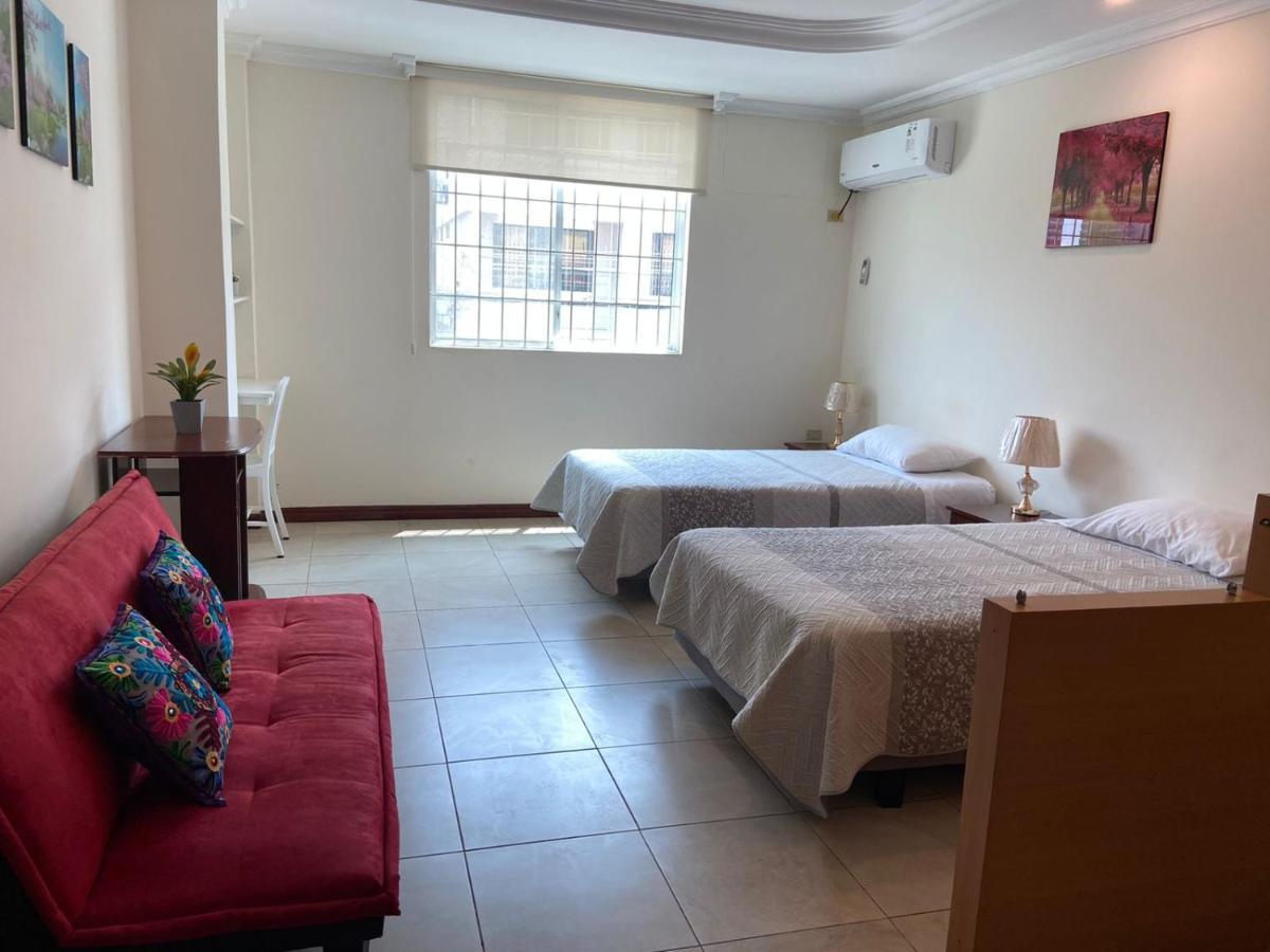 Doral Suite ¡Cerca Del Aeropuerto! Гуаякуил Екстериор снимка